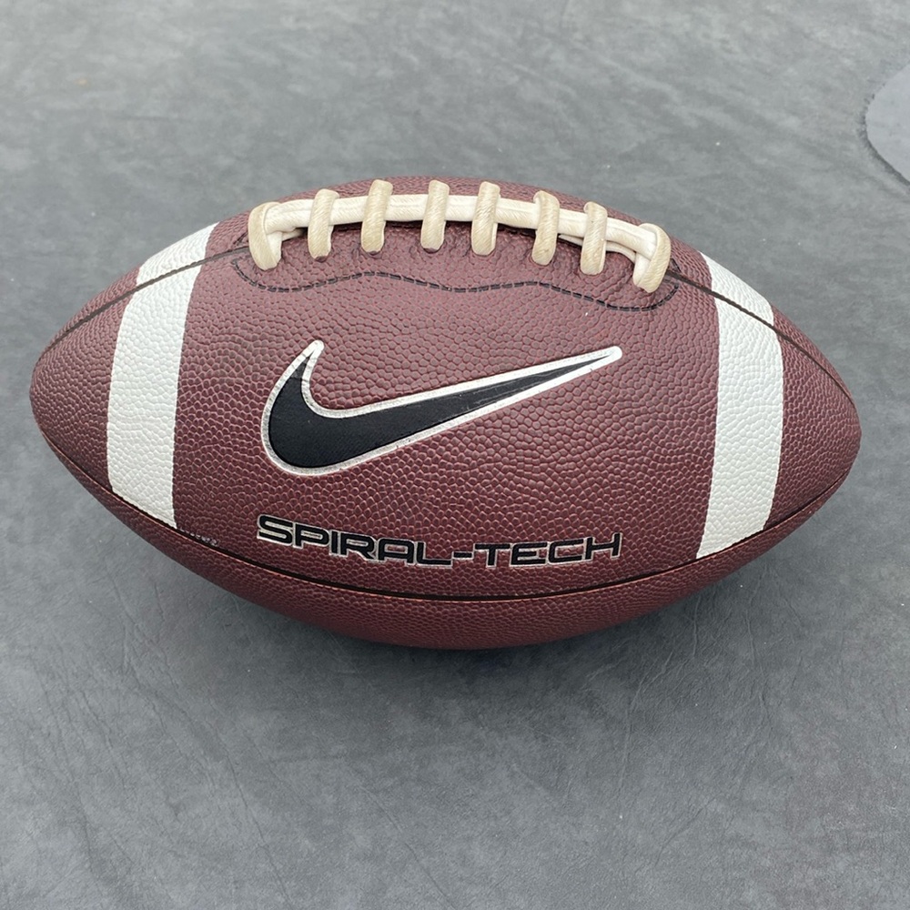 Nike Intermediate Size Football